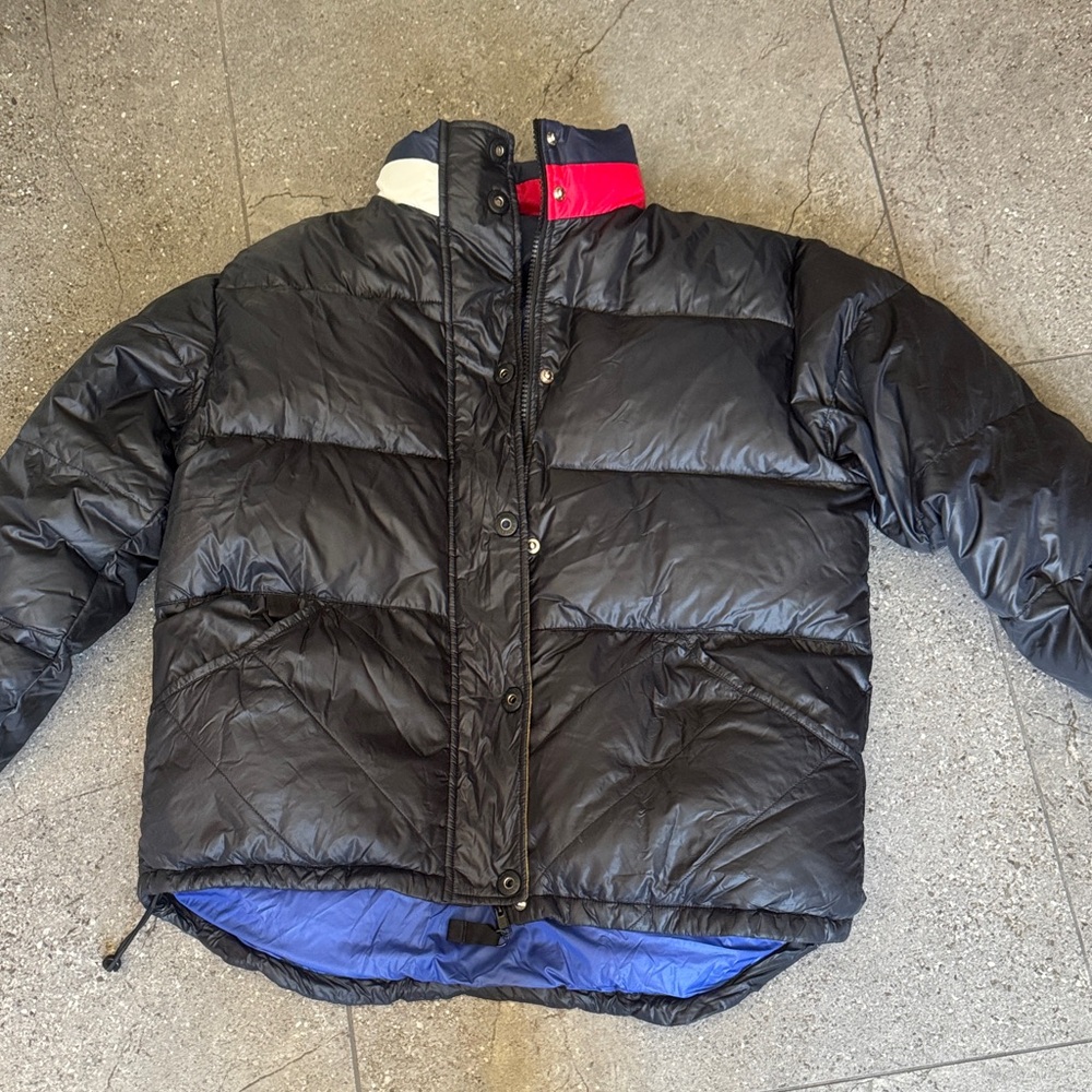 Tommy Hilfiger Black and Red Puffer Jacket